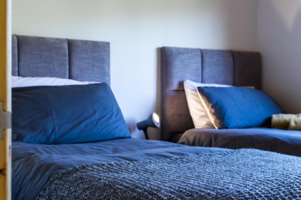 Laurel Lodge - 2 Bedroom Log Cabin - St Florence Saint Florence 外观 照片