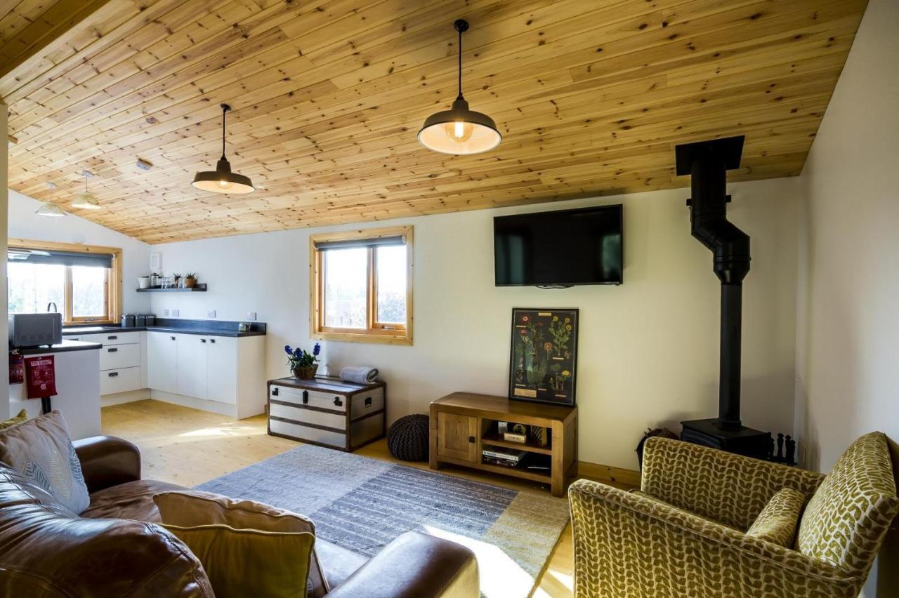 Laurel Lodge - 2 Bedroom Log Cabin - St Florence Saint Florence 外观 照片