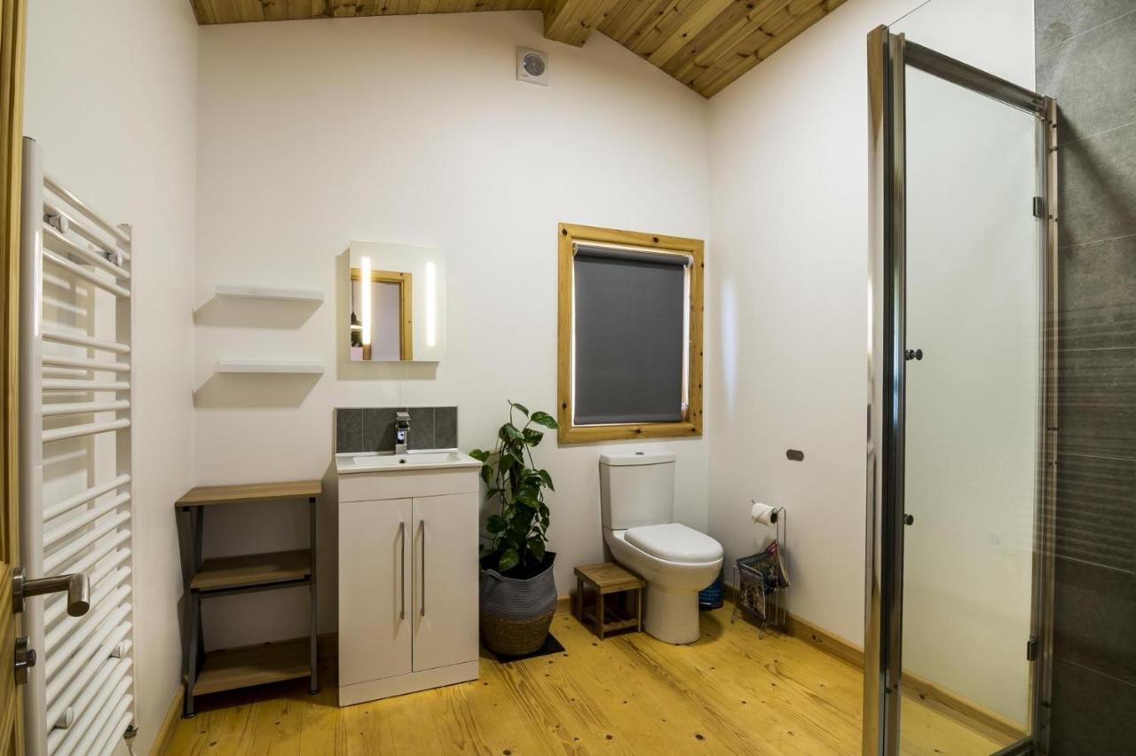 Laurel Lodge - 2 Bedroom Log Cabin - St Florence Saint Florence 外观 照片